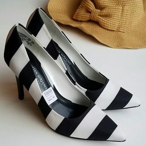 Black & White pointed toe heels